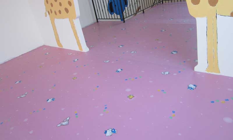 兒童地板也可以到參與兒童智力開(kāi)發(fā)中