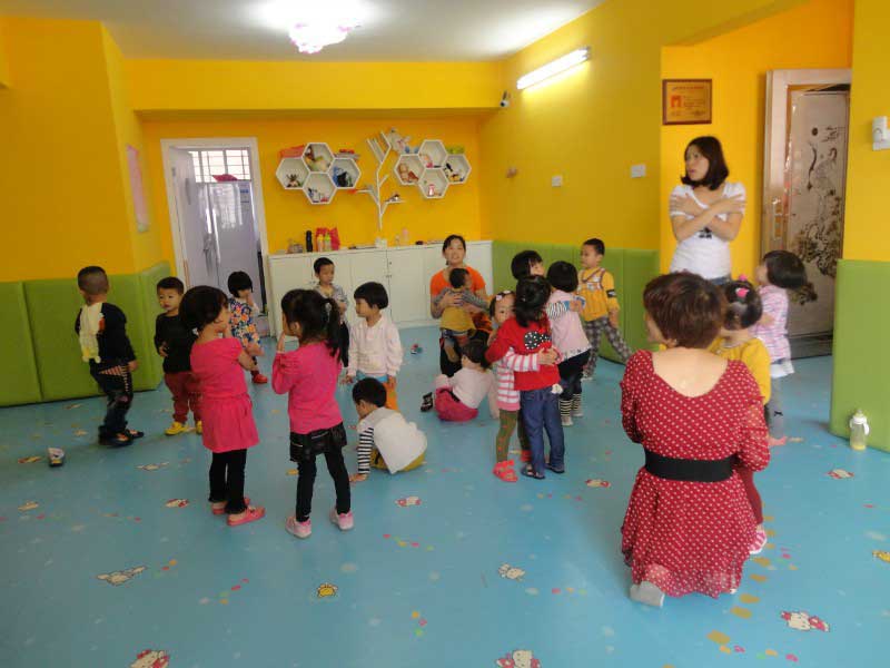 溶劑網(wǎng)帶打印機(jī)解決兒童pvc地板個性化需求