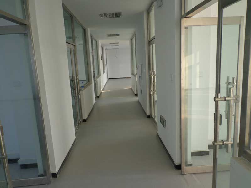 pvc辦公地板上雙面膠的痕跡如何去除？