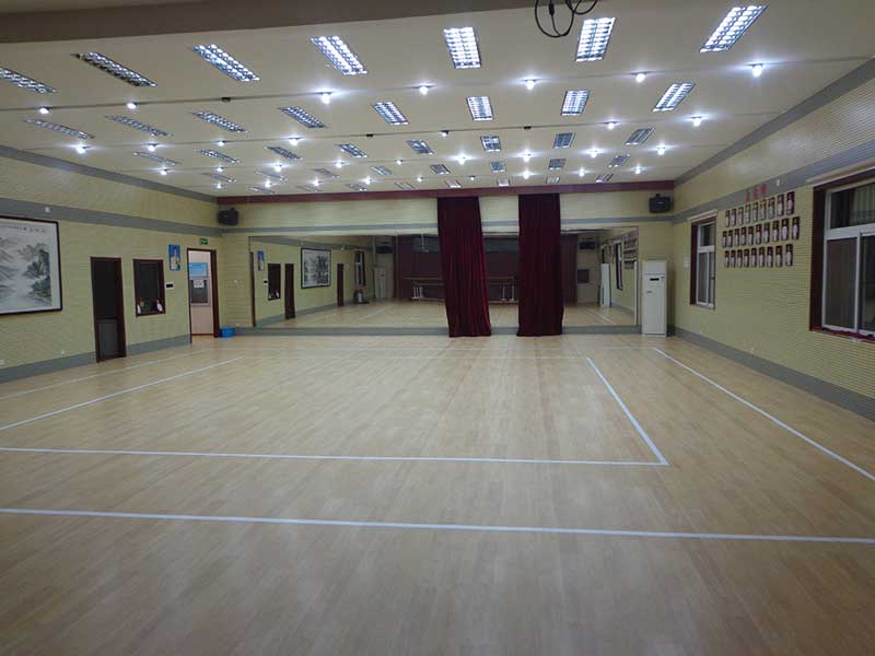 北京海淀區(qū)羊坊店中心小學(xué)運(yùn)動(dòng)地板 北京海淀區(qū)羊坊店中心小學(xué)運(yùn)動(dòng)地板